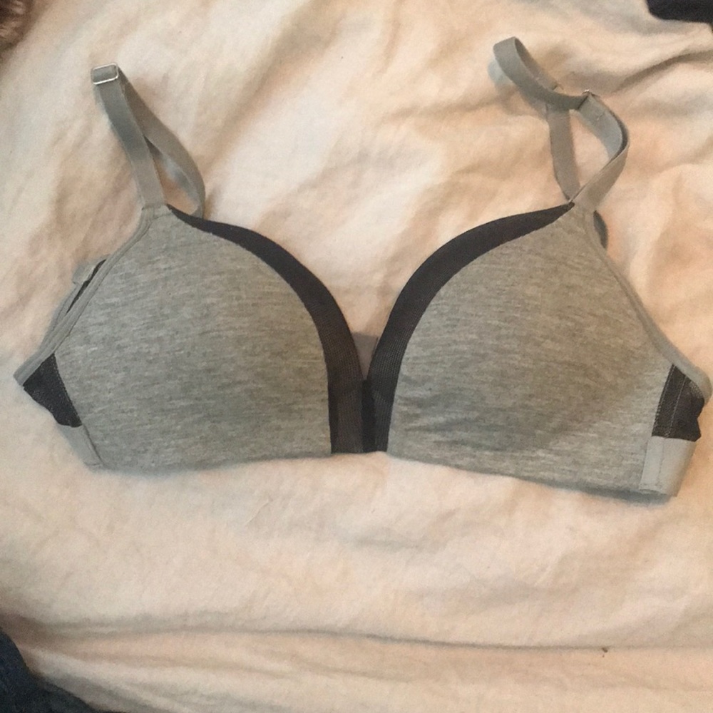 Lively The All-Day Deep V No-Wire - Heather Grey